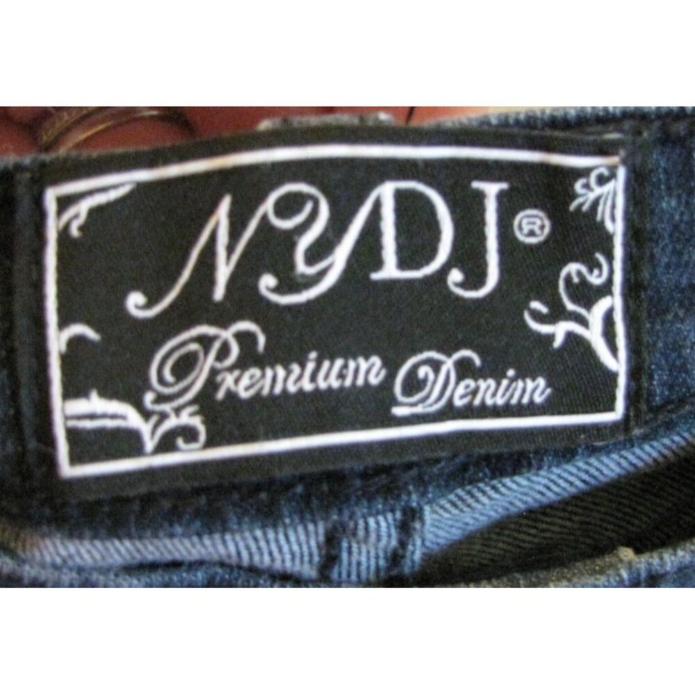 NYDJ 4 Dark Wash Denim Capri Pants Jeans Stretch Not Your Daughter's - Picture 3 of 4